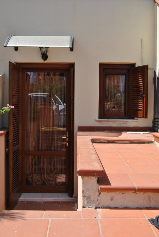 Casa Danilo Apartamento San Teodoro  Exterior foto
